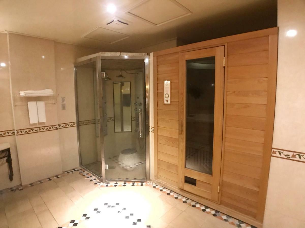 Daniel Spa Motel Pingzhen Bagian luar foto